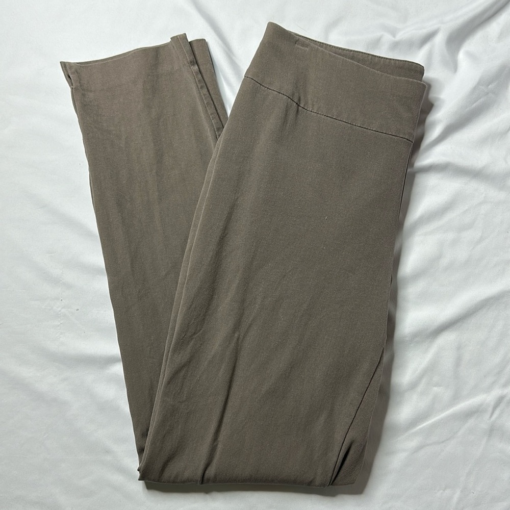 Chicos Fabulously Slimming Perfect Stretch Pull-On Pants